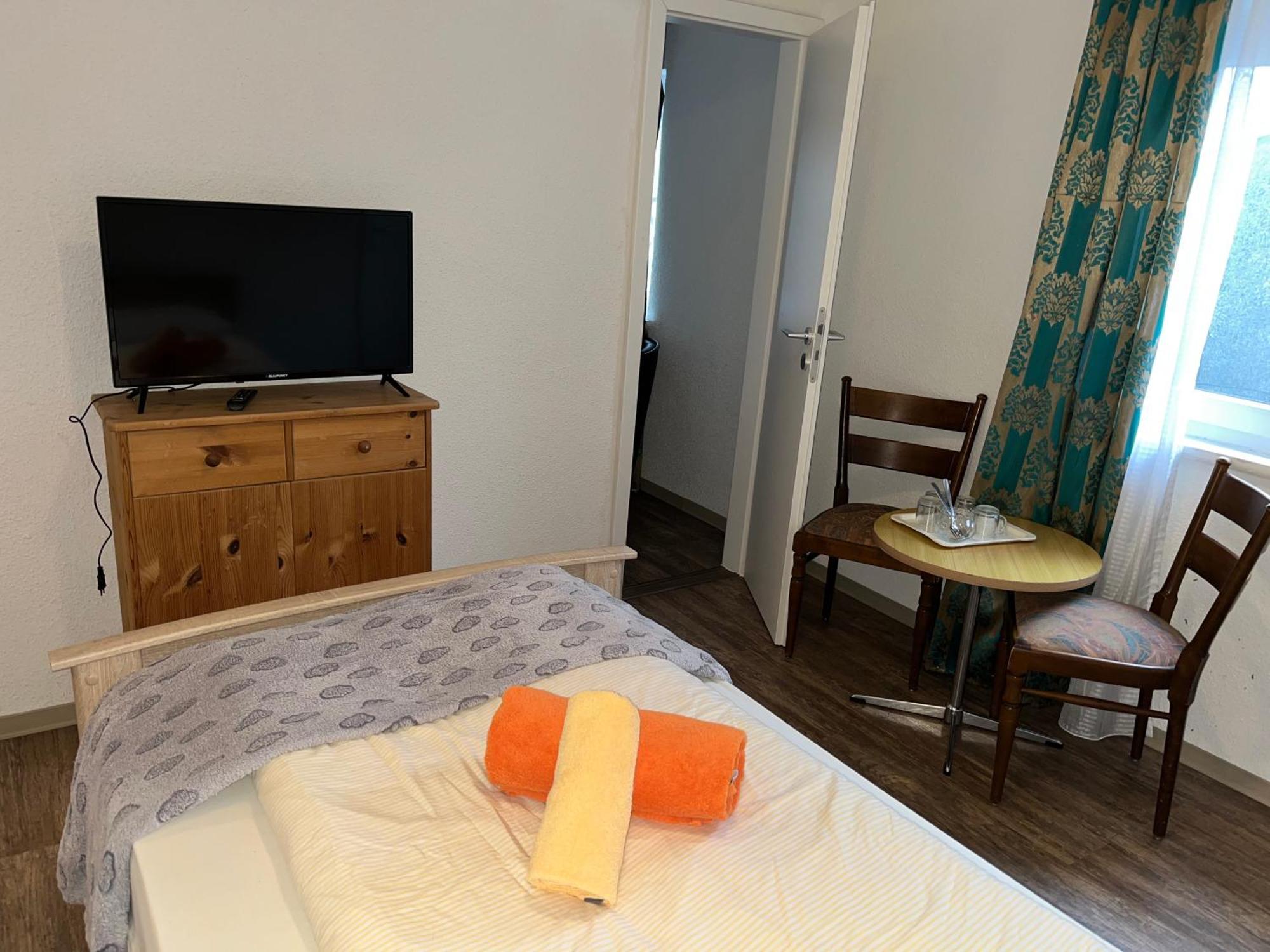 Hotel Filoxenia Бутьядинген Экстерьер фото