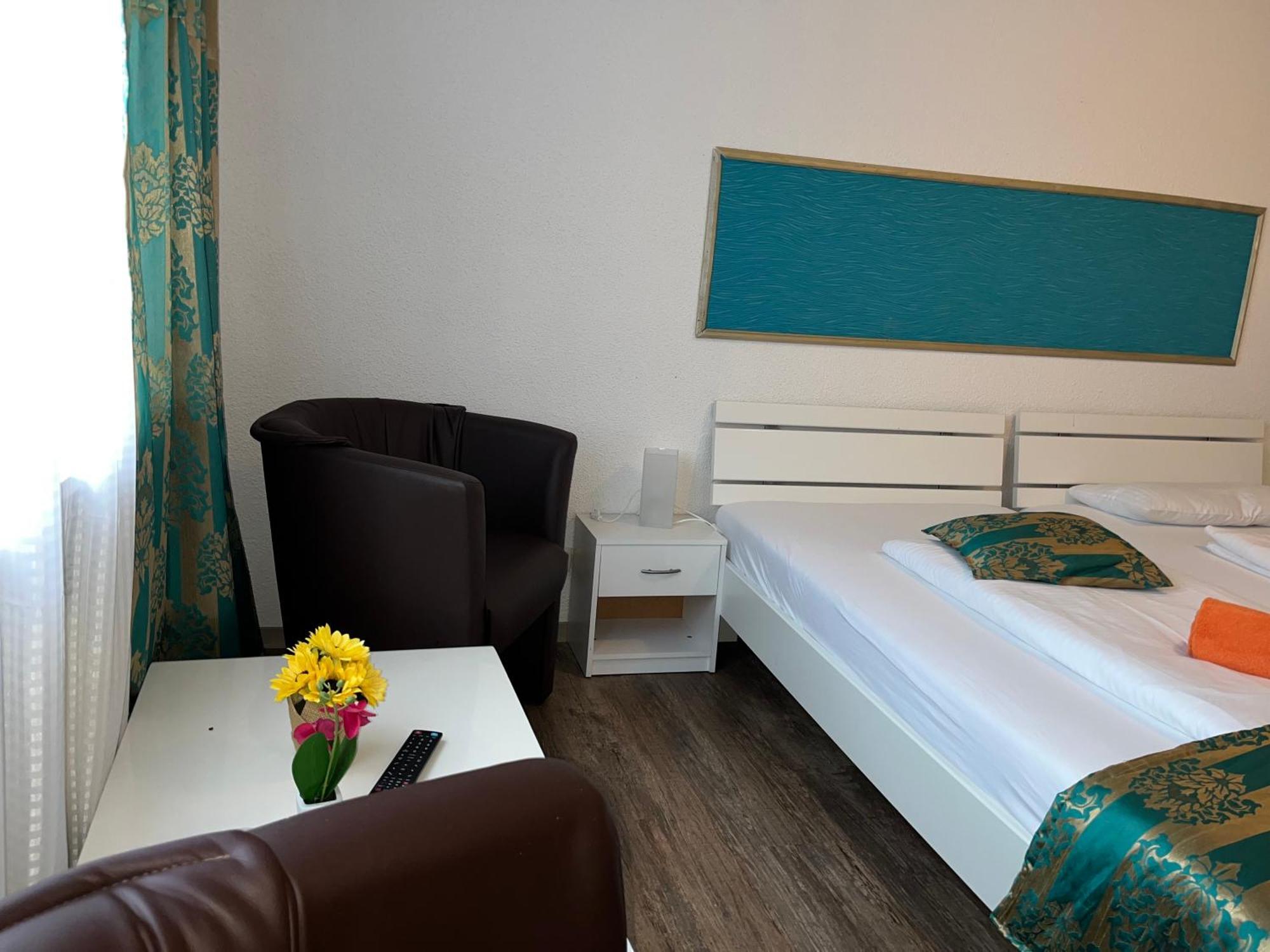 Hotel Filoxenia Бутьядинген Экстерьер фото